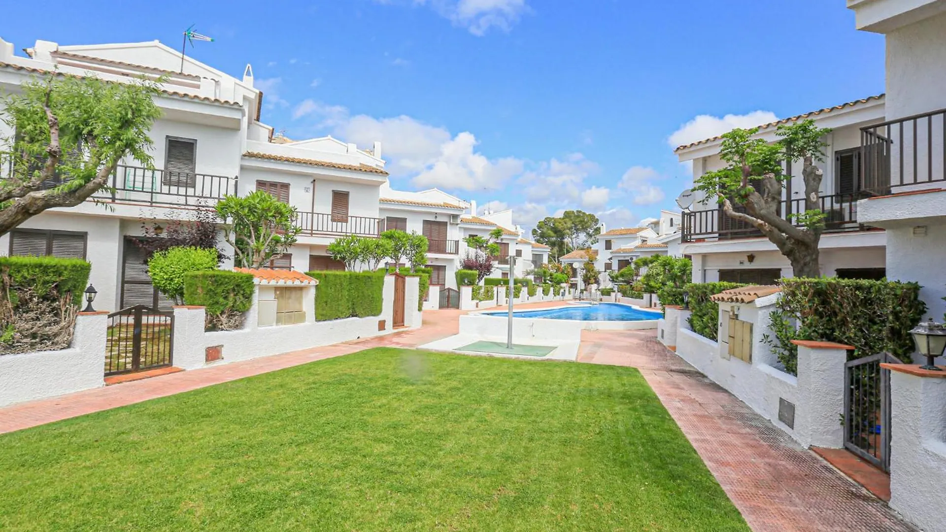 Casas Blancas Litoral - Only Families Villa Miami Playa Holiday home